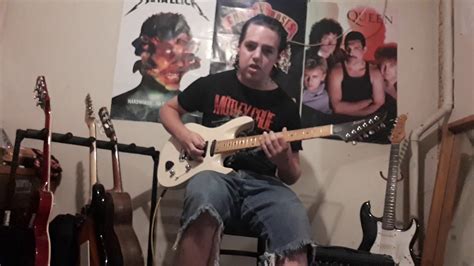  Raining Blood Combina Riffs Destruidores e Solos de Guitarra Incendiários